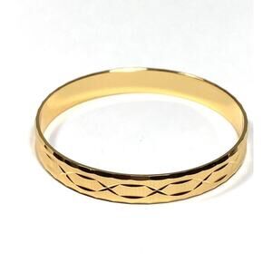 MONET Bracelet Bangle Edged Design Gold Tone 8”